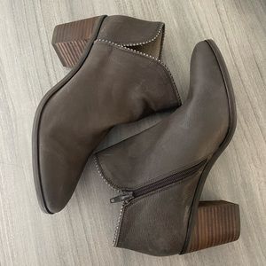 Lucky Brand booties